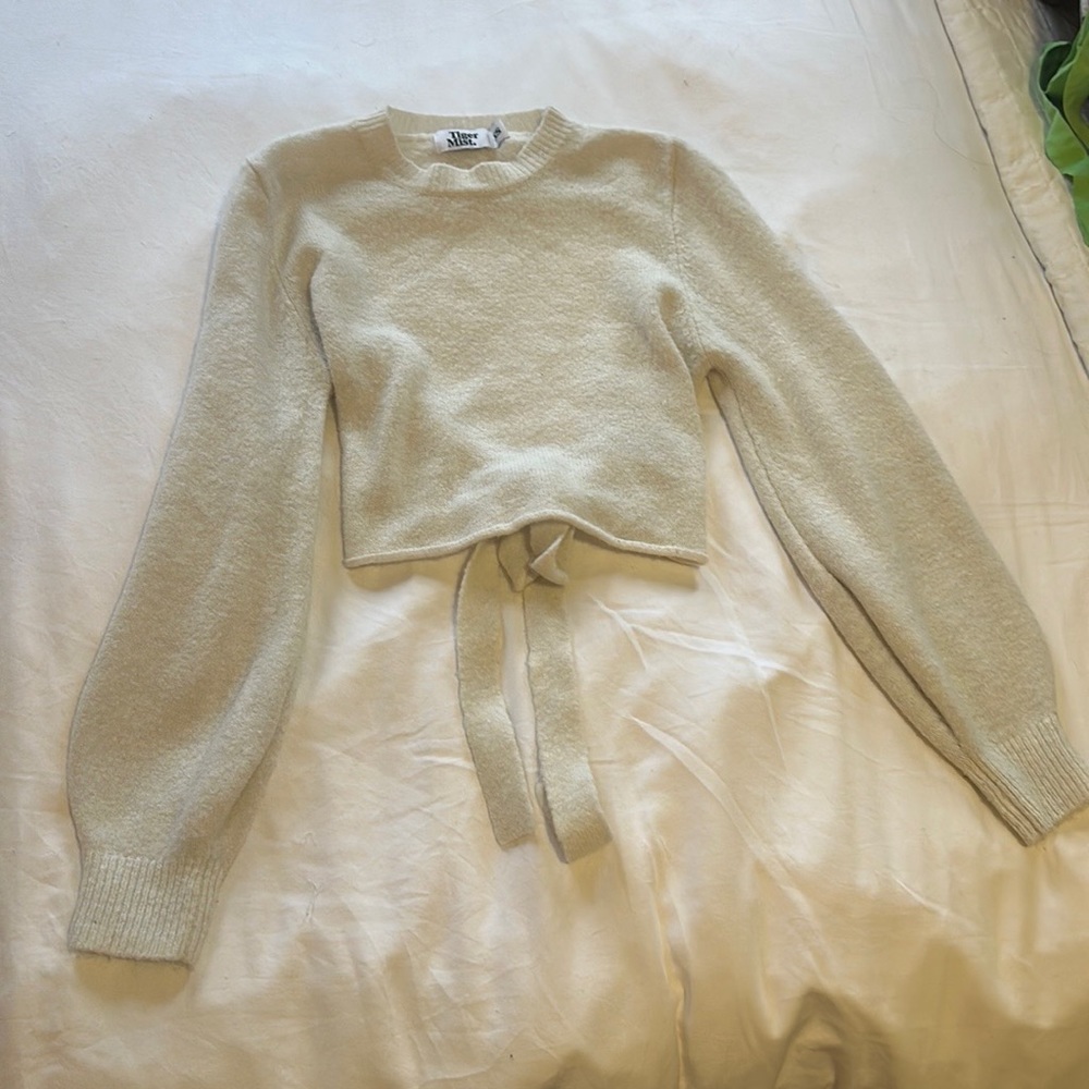 Tiger Mist white open back cropped sweater. Size xs